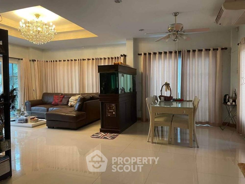 รูป บ้าน 3-ห้องนอน ใกล้ Payap University Chiang Mai (ID 1123789) - รูปที่ 3/9