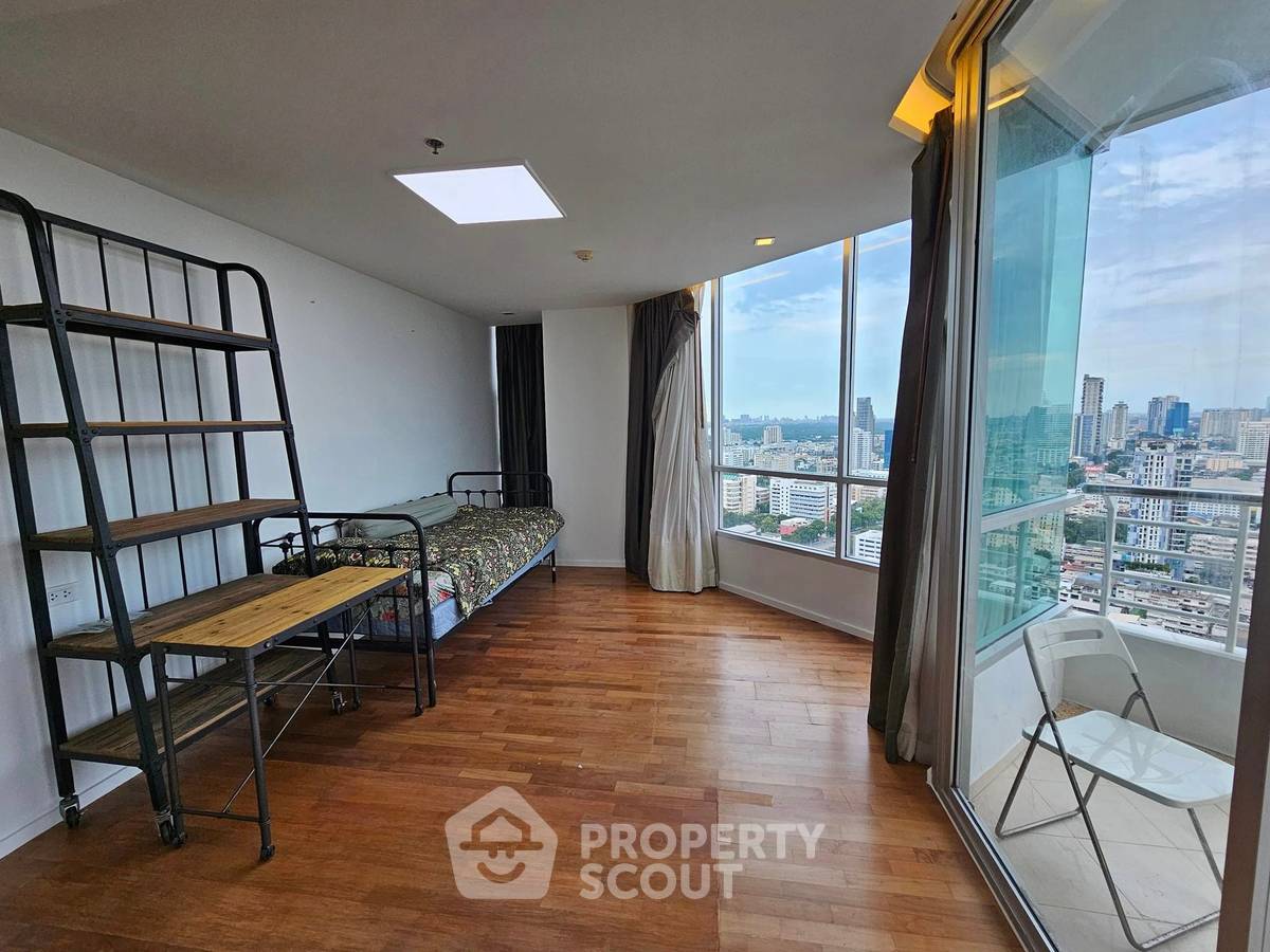 picture 3-BR Condo at Sathon Heritage Residences near BTS Chong Nonsi (ID 1831543) - 16/20