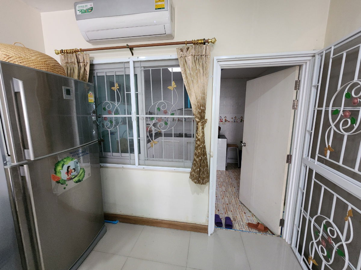 รูป **บ้านว่างครับผม 2 ห้องมาสเตอร์เบดรูม**หมู่บ้านโกลเด้นทาวน์ ปิ่นเกล้า-จรัญสนิทวงศ์📌📌ซอยที่ 7 เพื่อนบ้านดี อยู่ใกล้ทางเข้าโครงการเดินทางสะดวก - รูปที่ 31/35