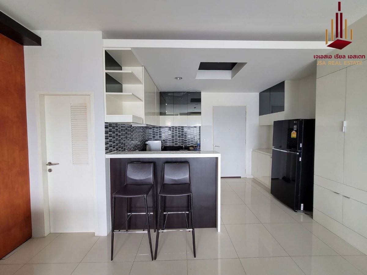 picture ✨ For Sale: The Four Wings Residence Condo ✨  💰 Only 4,290,000 THB - 2/4