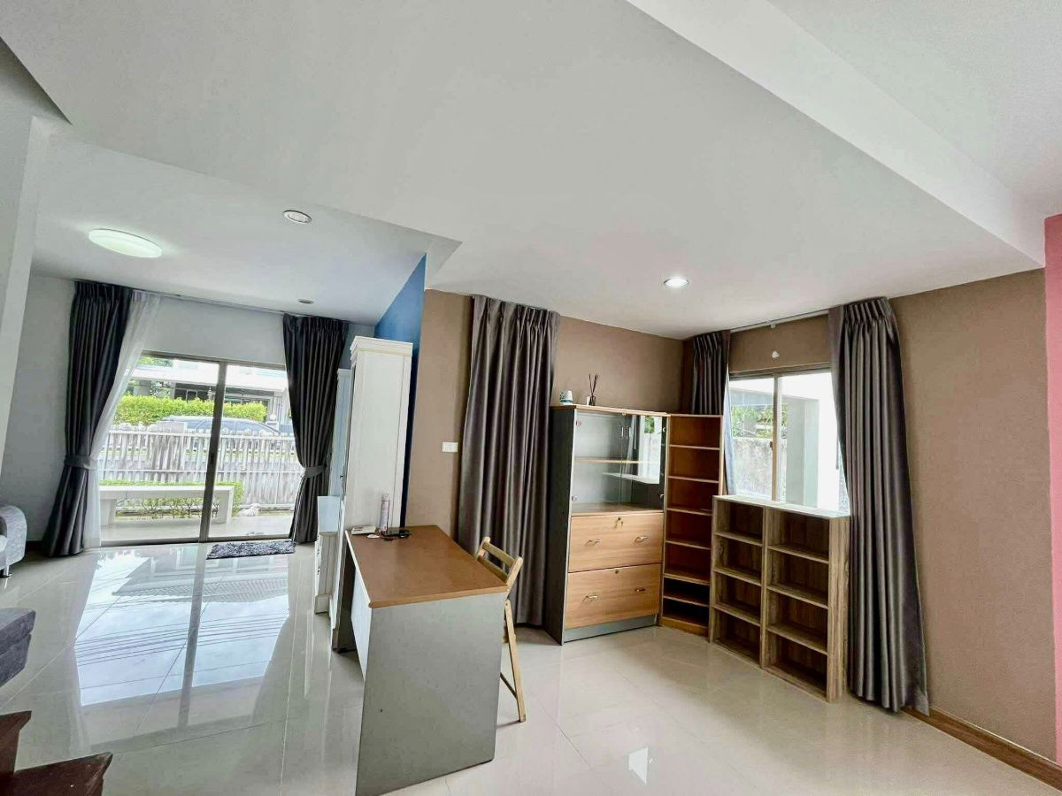 รูป ให้เช่าบ้านเดี่ยวหลังมุม ม.ไลฟ์อินเดอะการ์เด้นท์ สวนเสือ ศรีราชา - รูปที่ 9/23
