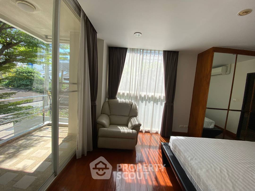 picture 2-BR Condo at The Peak Sukhumvit 15 Condominium near ARL Makkasan (ID 2133494) - 6/12