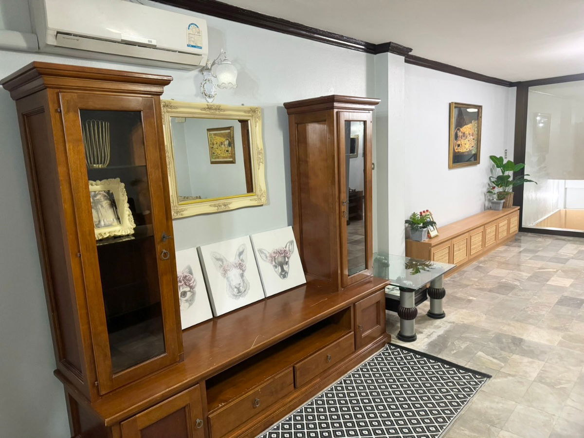 รูป ให้เช่า Townhome / Home-office Royal Nakarin Villa - รูปที่ 5/37