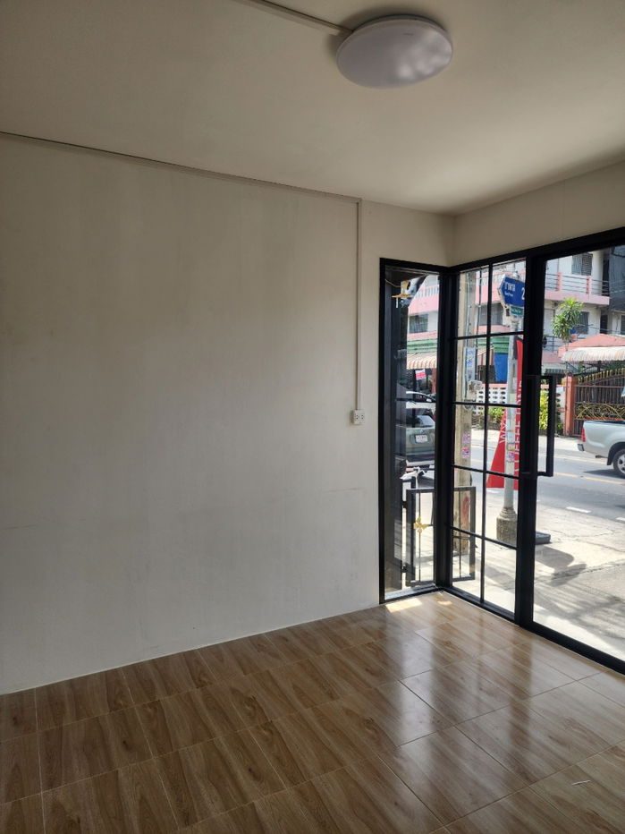 รูป ให้เช่า Shop/Office ทำเลดี เหมาะสำหรับทำธุรกิจ เปิดร้านกาแฟ, ร้านหนังสือ, ร้านทำผม, ร้านทำเล็บ สำนักงานขนาดเล็ก - รูปที่ 10/10