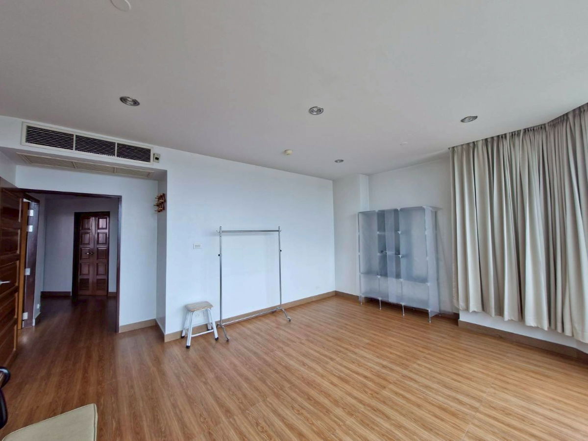 รูป LTHC13158 – Condo for Sale คอนโดขาย at Watermark Chaophraya River Size 283 sqm. 3 beds 3-4 baths Near BTS Krung Thon Buri ONLY 35 MB - รูปที่ 5/19