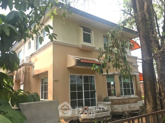 3-bed house for sale, 393 sqm, 69 sq wah, Parichart Suwinthawong