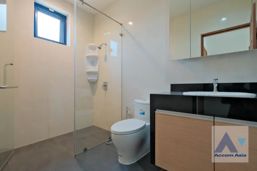 รูป 🔼🔽 AccomA 📩 Pet friendly,Private Swimming Pool 4 BR House in Phra Khanong Nuea (AA18616) - รูปที่ 17/20