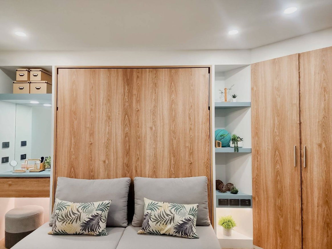 picture 𝐅𝐨𝐫𝐞𝐢𝐠𝐧𝐞𝐫 𝐟𝐫𝐞𝐞𝐡𝐨𝐥𝐝 𝐜𝐨𝐧𝐝𝐨𝐦𝐢𝐧𝐢𝐮𝐦 𝐟𝐨𝐫 𝐬𝐚𝐥𝐞 𝐢𝐧 𝐒𝐮𝐫𝐢𝐧 - 7/10