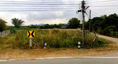 Land for sale Pa Sang Lamphun : Land for Sale – Title Deed, 28248 sqm., Nakorn Chedi Subdistrict, Pasang District