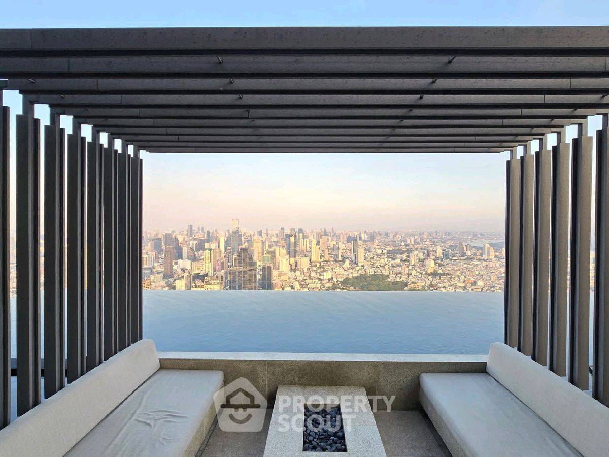 picture 2-BR Condo at Four Seasons Private Residences Bangkok near BTS Saphan Taksin (ID 2083310) - 33/45