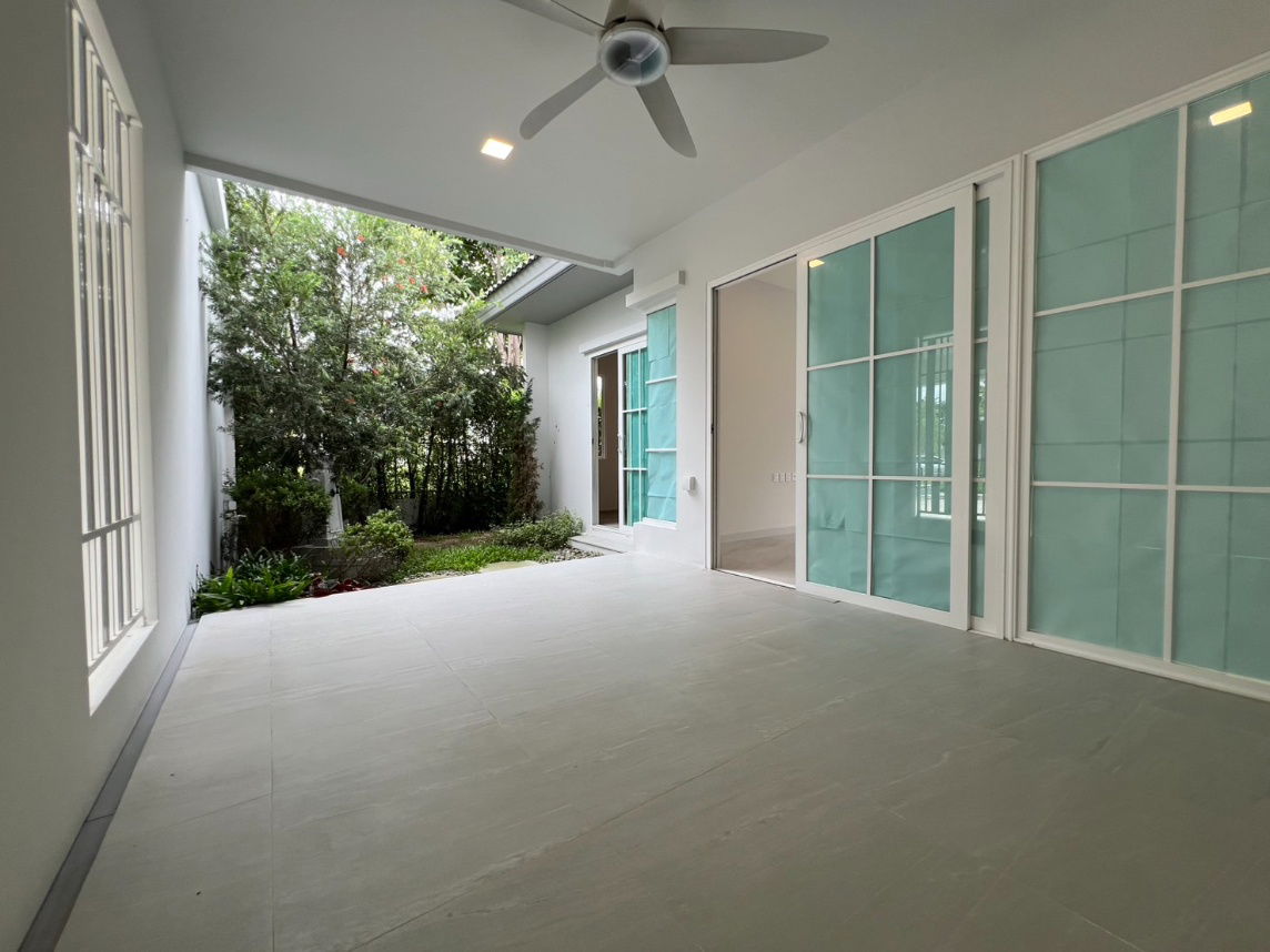 รูป บ้านเดี่ยว Villaggio 3 ศรีนครินทร์-บางนา (โครงการคุณภาพ Land & Houses) หลังมุม ใกล้คลับเฮ้าส์ ร่มรื่น ลมเย็นสบาย - รูปที่ 8/20