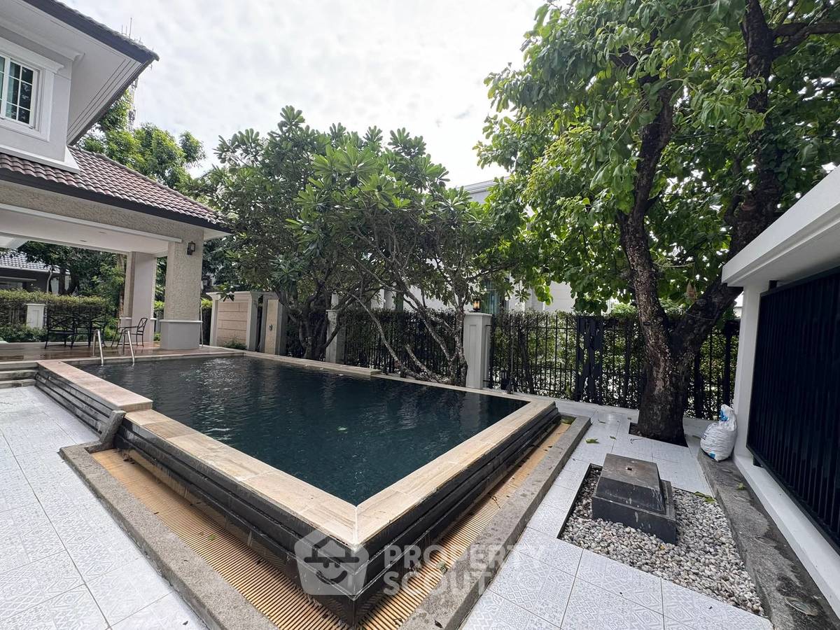 picture 4-BR House in Bang Khae Nuea (ID 2141569) - 32/34