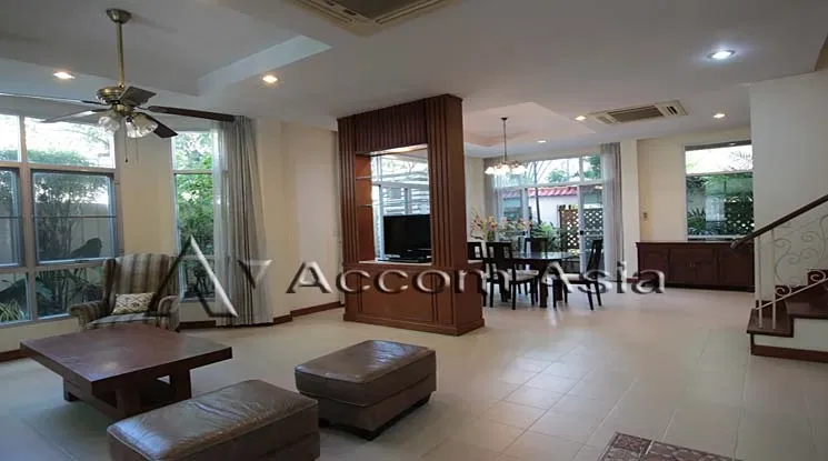 picture 🔼🔽 AccomA 📩 Pet friendly 3 BR House in Khlong Toei (95246) - 3/9