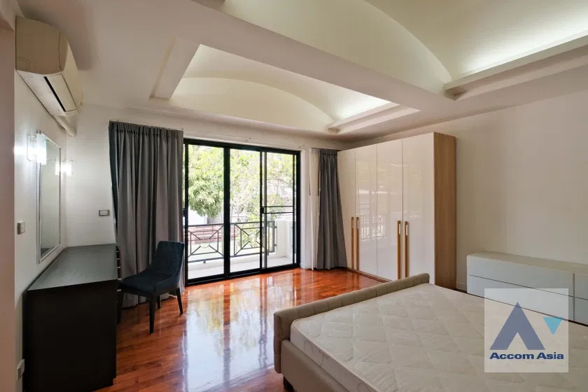 รูป 🔼🔽 AccomA 📩 Pet friendly,Private Swimming Pool 4 BR House in Phra Khanong Nuea (AA18616) - รูปที่ 18/20