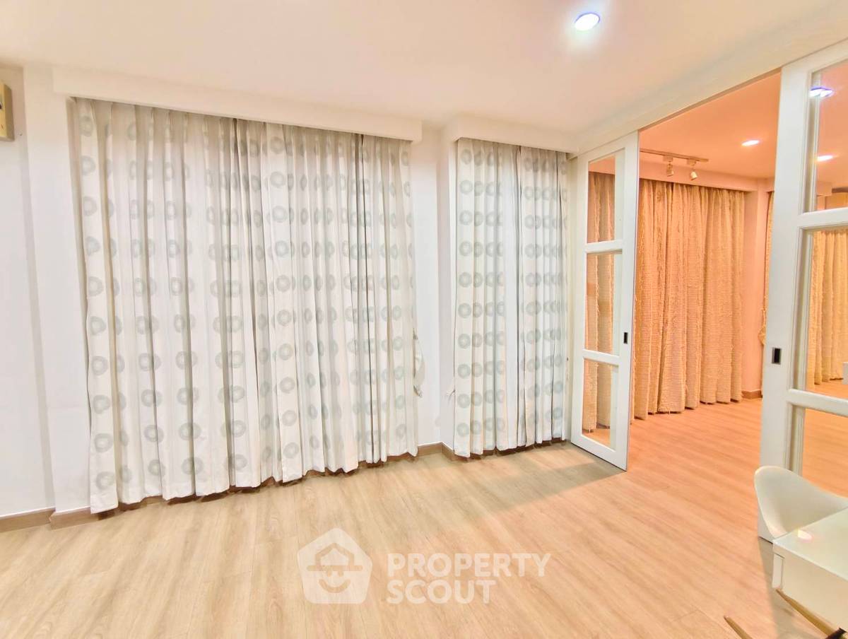 รูป บ้าน 3-ห้องนอน ที่ บ้านลาดพร้าว 2 ใน คลองจั่น (ID 2302028) - รูปที่ 20/31