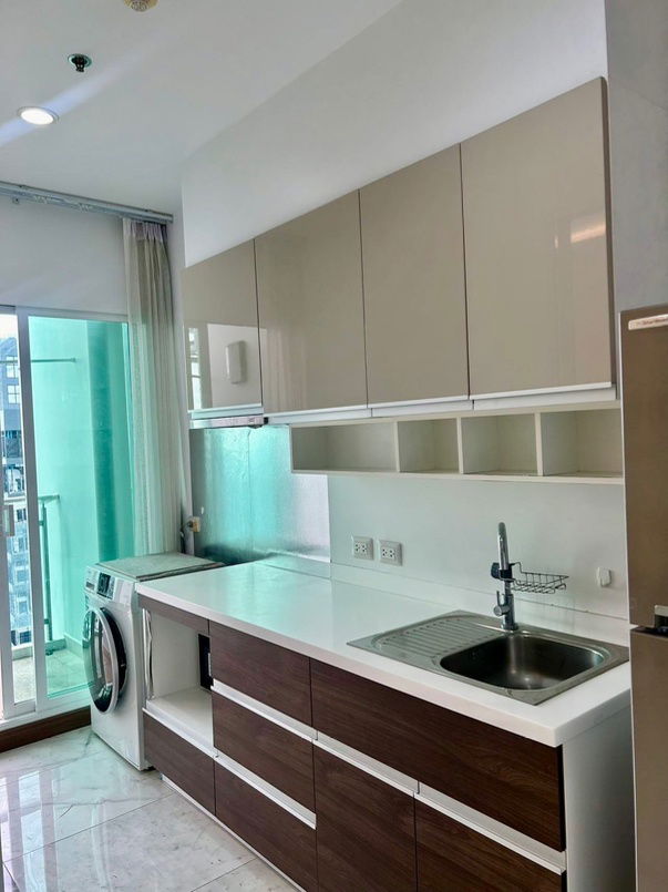 รูป 🎉 ให้เช่า Supalai Elite Surawong | คอนโดหรูใจกลางเมือง ใกล้ MRT สามย่าน  สัมผัสความสะดวกสบายและความเป็นส่วนตัวกับคอนโดหรู - รูปที่ 7/14