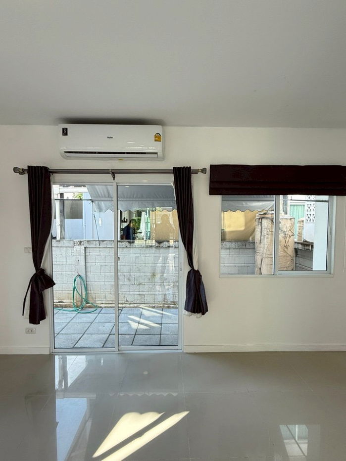 รูป #ให้เช่าบ้านทาวน์โฮม2ชั้น Modi Villa รังสิตคลอง7 ติดถนนใหญ่รังสิต – นครนายก 3 ห้องนอน 2 ห้องน้ำ - รูปที่ 11/20