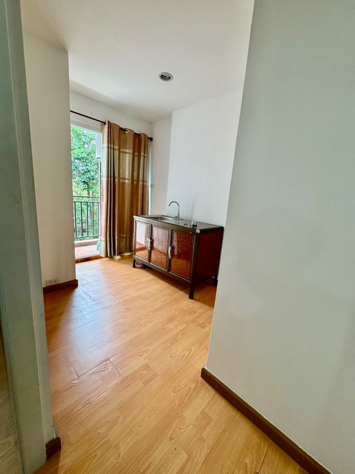 picture code : B14 The Crystal Condo 2 Rewadee - 8/13