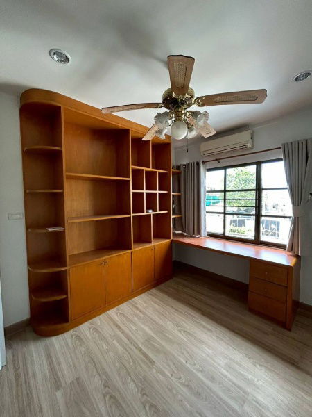 รูป ให้เช่าบ้านเดี่ยวหลังใหญ่ ม.คันทรีโฮม2 ใกล้ J park ศรีราชา - รูปที่ 11/20