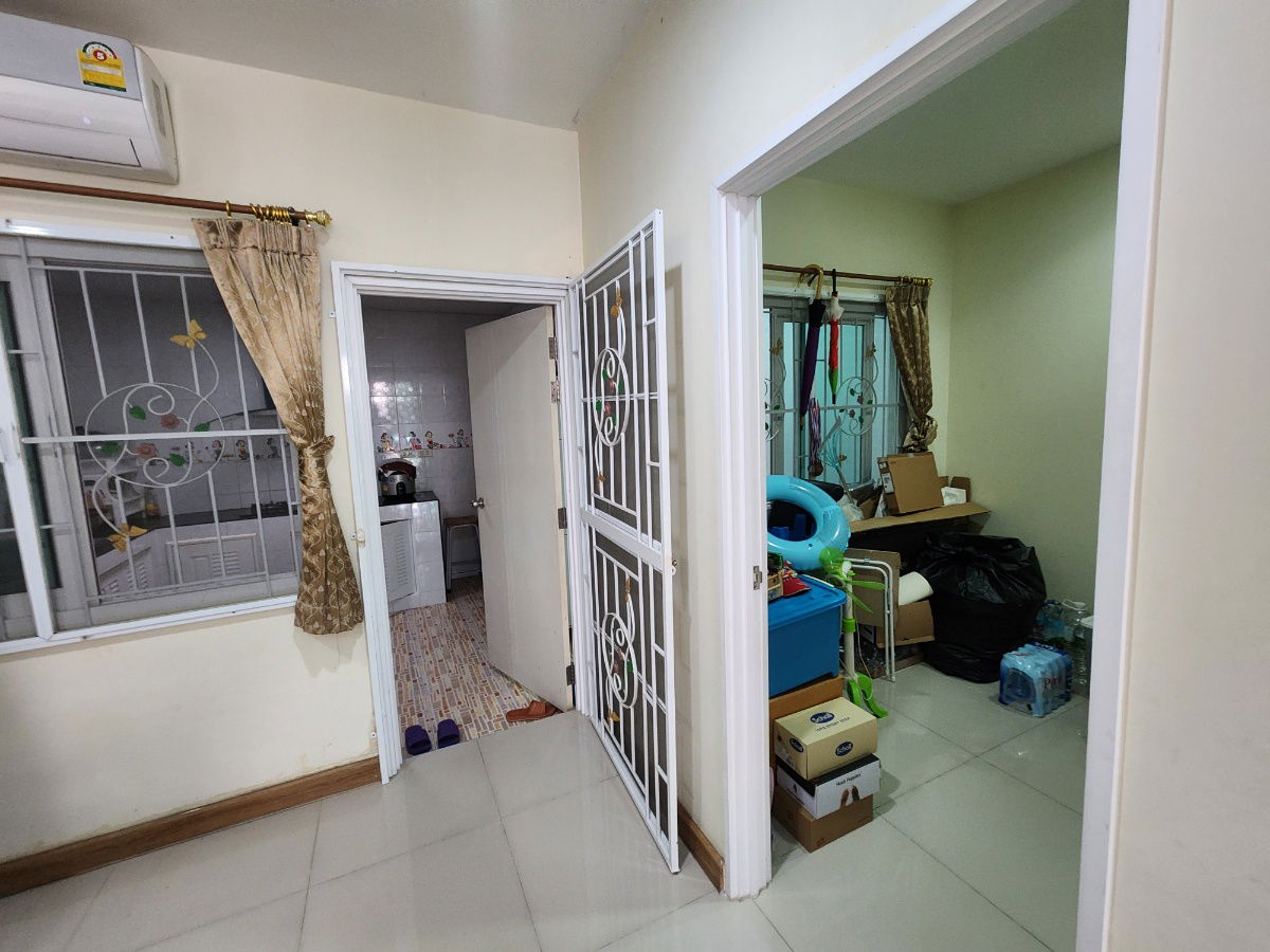 รูป **บ้านว่างครับผม 2 ห้องมาสเตอร์เบดรูม**หมู่บ้านโกลเด้นทาวน์ ปิ่นเกล้า-จรัญสนิทวงศ์📌📌ซอยที่ 7 เพื่อนบ้านดี อยู่ใกล้ทางเข้าโครงการเดินทางสะดวก - รูปที่ 28/35