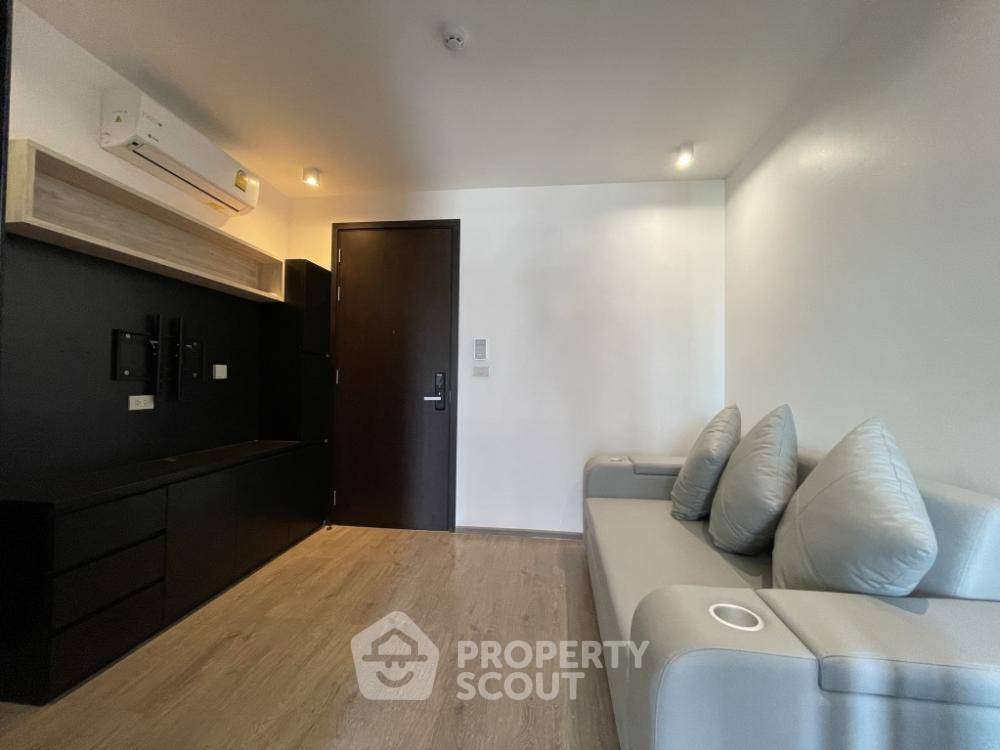 picture 1-BR Condo at Lyss Condo Ratchayothin near BTS Ratchayothin (ID 1218280) - 1/13