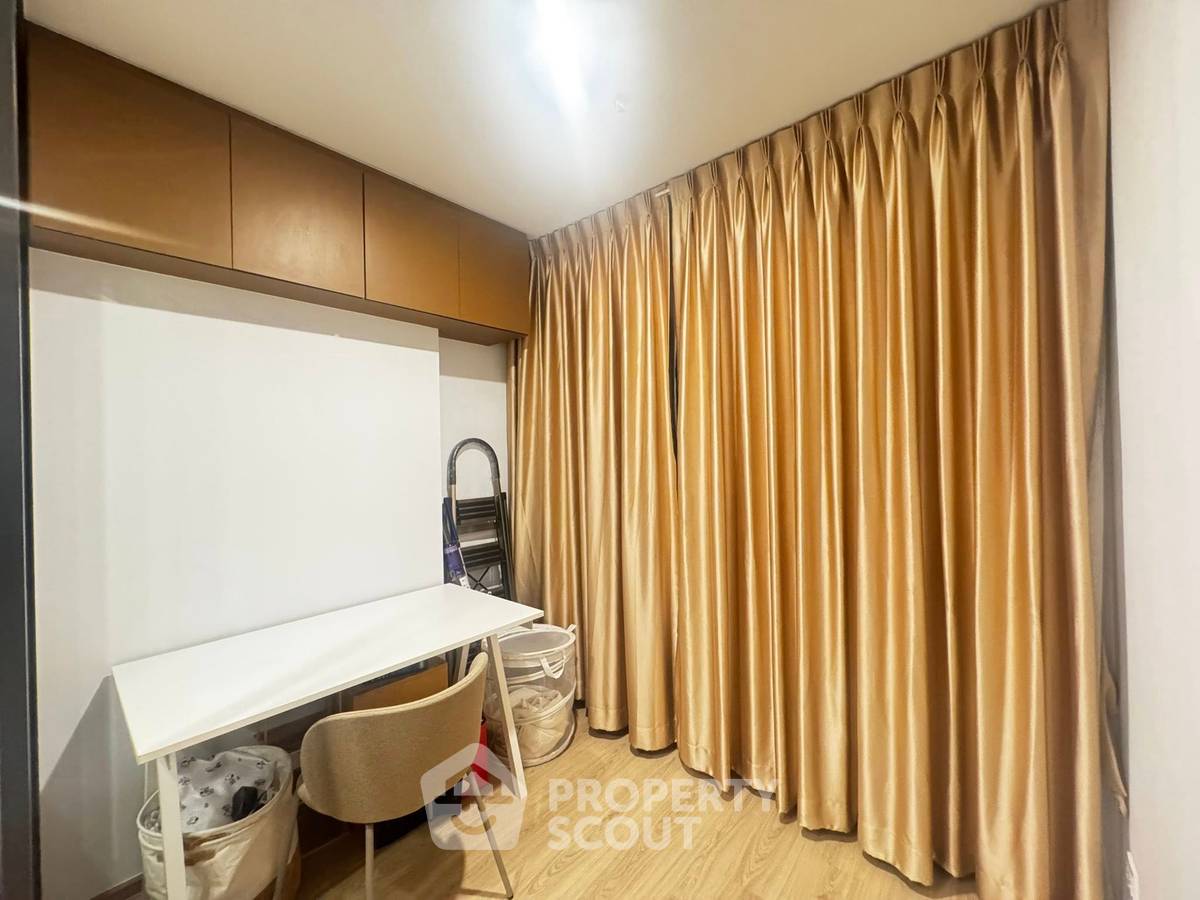 รูป คอนโด 1-ห้องนอน ที่ ไลฟ์ พระราม 4 - อโศก ใกล้ MRT ศูนย์การประชุมแห่งชาติสิริกิติ์ (ID 2302401) - รูปที่ 4/10