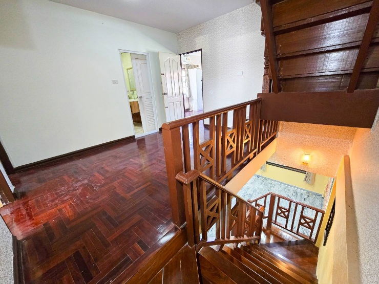 รูป ให้เช่าบ้าน - 4 ห้องนอน 2 ห้องน้ำ  ตกแต่งครบ
 ถ.นวมินทร์  ( โพธิ์แก้ว) - รูปที่ 9/10