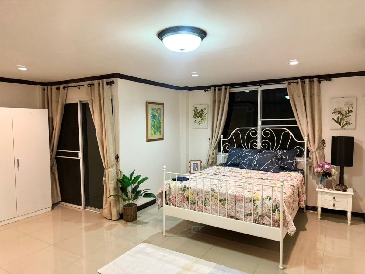 รูป ให้เช่า Townhome / Home-office Royal Nakarin Villa - รูปที่ 17/37