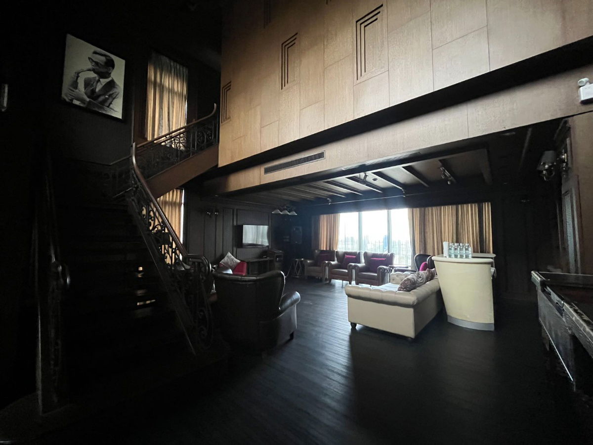 picture WS3317 ✨ Exclusive Rooftop Bar space for rent ✨ on the 29th floor of Novotel Ploenchit Hotel, priced at only 750,000/month. - 23/30