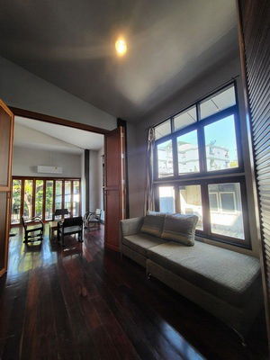 รูป [ให้เช่า] บ้านเดี่ยว รัชดาฯ - สุทธิสาร / 3 ห้องนอน 2 ห้องน้ำ / 60 ตรว. 220 ตรม. **62,000** บ้านเดี่ยวสไตล์คลาสสิค ใกล้รถไฟฟ้าเอ็มอาร์ทีสุทธิสาร - รูปที่ 9/15