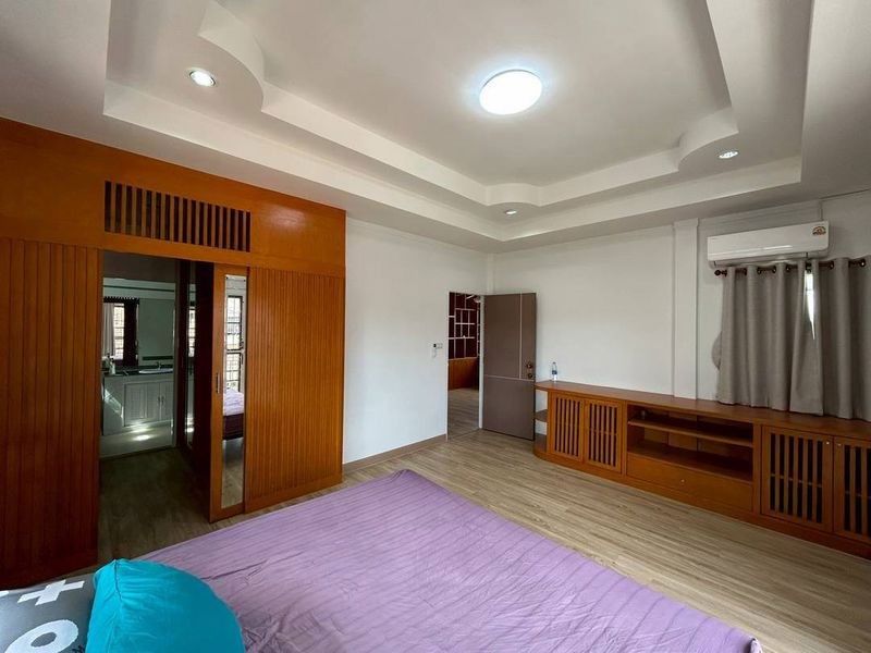 รูป ให้เช่าบ้านเดี่ยวหลังใหญ่ ม.คันทรีโฮม2 ใกล้ J park ศรีราชา - รูปที่ 13/20