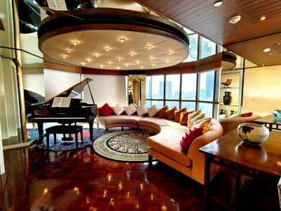 คอนโดให้เช่า : cd1832 ให้เช่าคอนโดหรู Penthouse วิวแม่น้ำเจ้าพระยา ราคาถูก 100,000บาท/เดือน (ราคานี้ ไม่ให้เปียโน) Le bua at State Tower ใกล้ BTS สะพานตากสิน