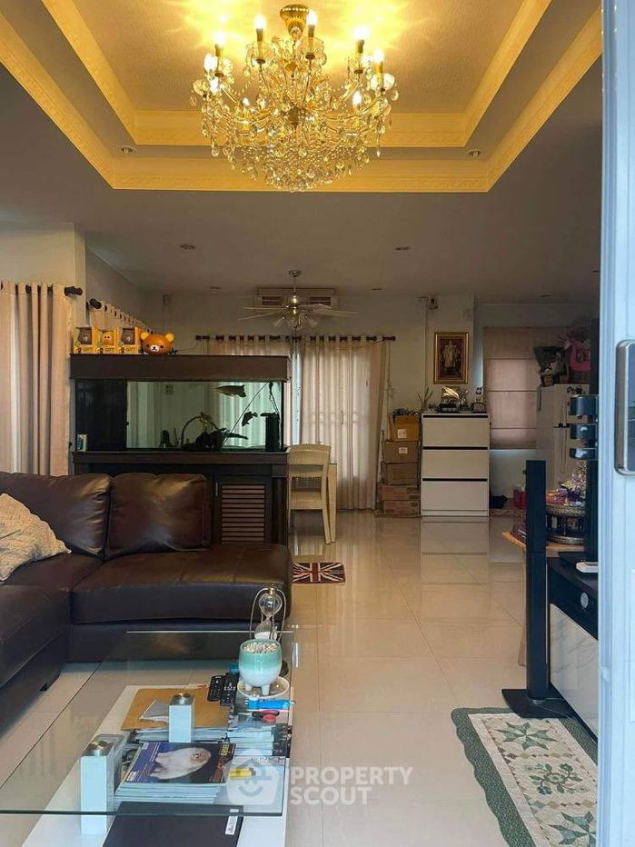 รูป บ้าน 3-ห้องนอน ใกล้ Payap University Chiang Mai (ID 1123789) - รูปที่ 2/9