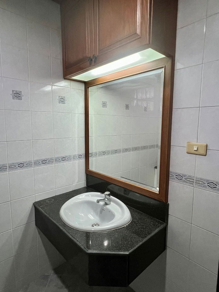 รูป ขายด่วน  บ้านเดี่ยว 71 ตรว. บางนา กม.10 4ห้องนอน3ห้องน้ำ 2 จอดรถ บิ้วอินท์ไม้สักพร้อมอยู่ - รูปที่ 19/26