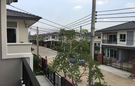 บ้านเดี่ยวให้เช่า : ให้ เช่า บ้านเดี่ยว M1311 ภัสสร เพรสทีจ ลุกซ์ พัฒนาการ 150 ตรม 36 ตรว
