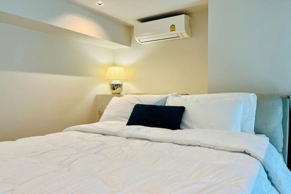 picture 🔥 For Sale !! high floor!!🔥 Code C20230206680..........The Reserve Phahol- Pradipat, 1 bedroom Duplex, 1 bathroom, furnished, Special Deal!!📣📣 - 4/5