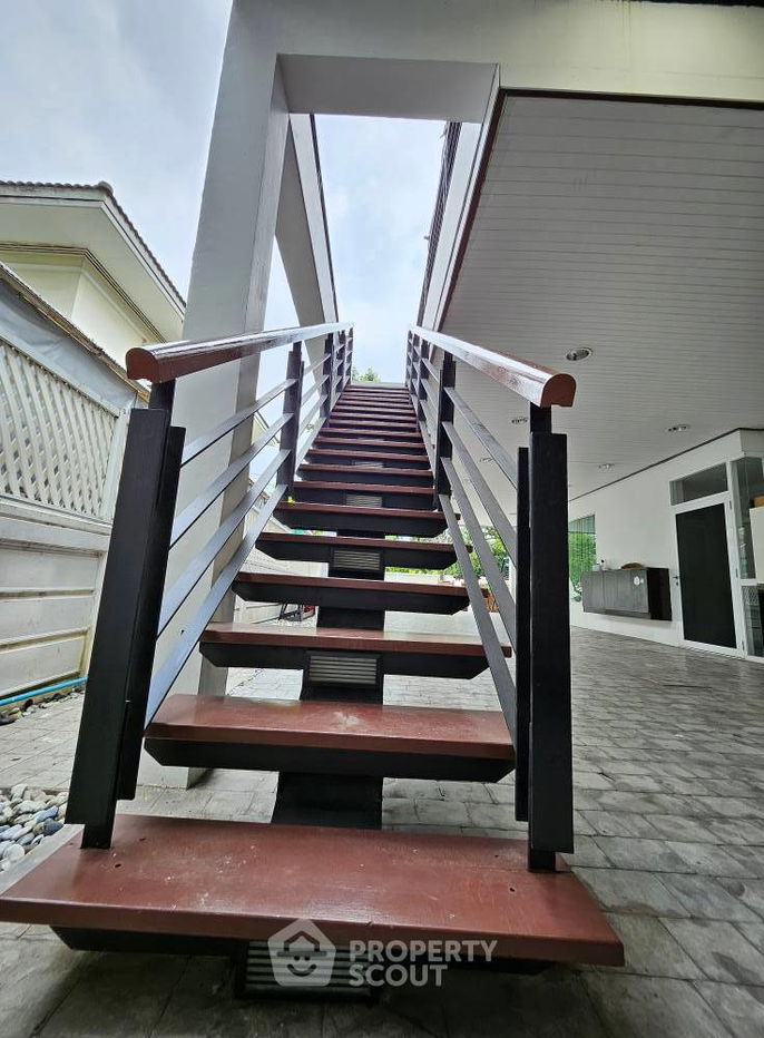 รูป บ้าน 3-ห้องนอน ที่ บ้านลาดพร้าว 2 ใน คลองจั่น (ID 2302028) - รูปที่ 8/31