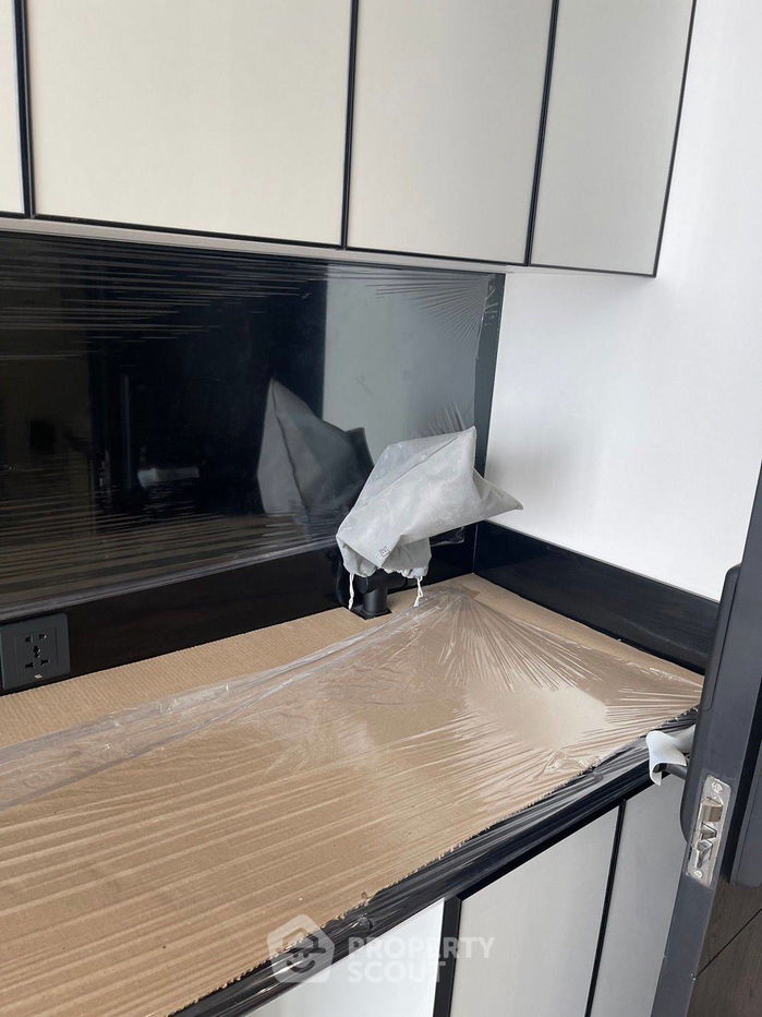 picture 1-BR Condo at Chapter Charoennakhon–Riverside near BTS Krung Thon Buri (ID 891316) - 2/12