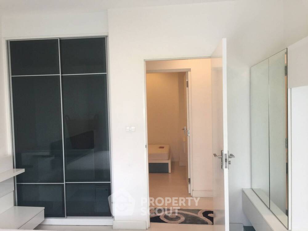 picture 1-BR Condo at The Room Ratchada-Ladprao near MRT Ratchadaphisek (ID 2143950) - 6/8