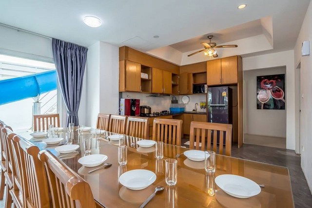 รูป  ให้เช่าพูลวิลล่า 6 ห้องนอน | 7 ห้องน้ำนอนสไตล์โมเดิร์น – จอมเทียน พัทยา 75,000 บาท/เดือน - รูปที่ 4/10