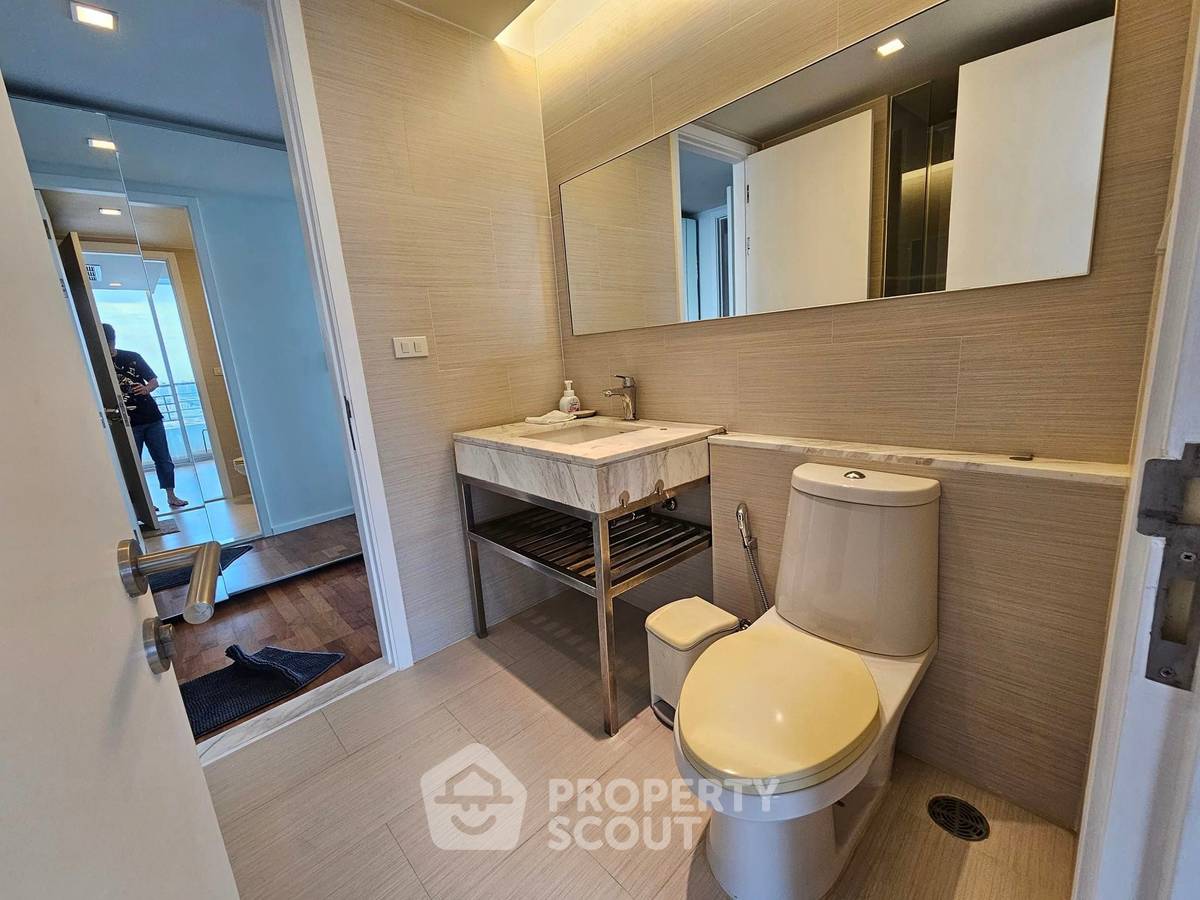picture 3-BR Condo at Sathon Heritage Residences near BTS Chong Nonsi (ID 1831543) - 12/20