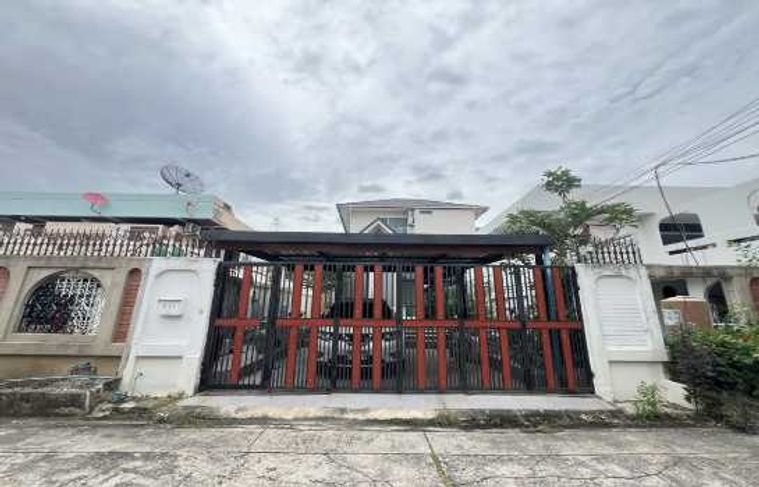 ขายบ้านเดี่ยว 1 ห้องนอน 120 ตร.ม. 35 ตร.ว. เขตบางกอกใหญ่