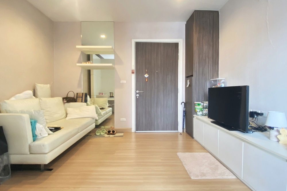 picture Sale ! Infinite Edge pool! North Facing! high floor11+🔥 Code C20221206262...Urbano Absolute Sathorn-Taksin, Studio, 1 bath, furnished, Special Deal!! - 2/7