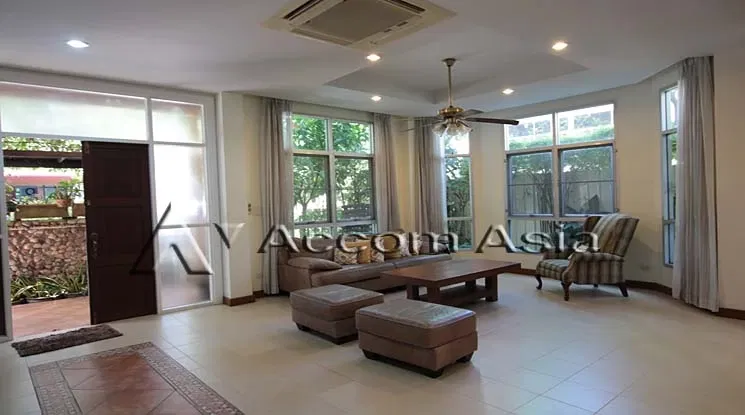 picture 🔼🔽 AccomA 📩 Pet friendly 3 BR House in Khlong Toei (95246) - 2/9