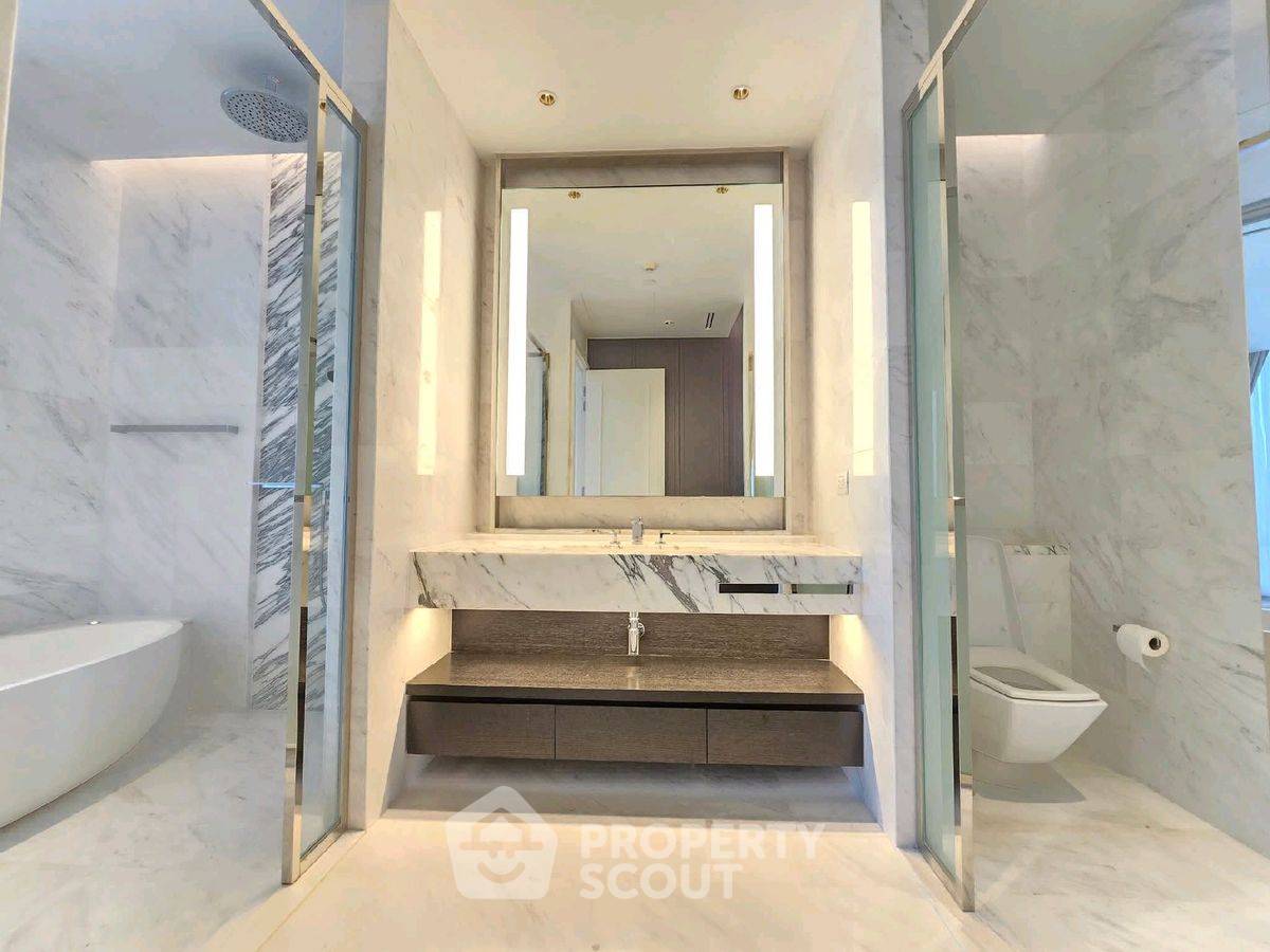 picture 2-BR Condo at Four Seasons Private Residences Bangkok near BTS Saphan Taksin (ID 2083310) - 18/45