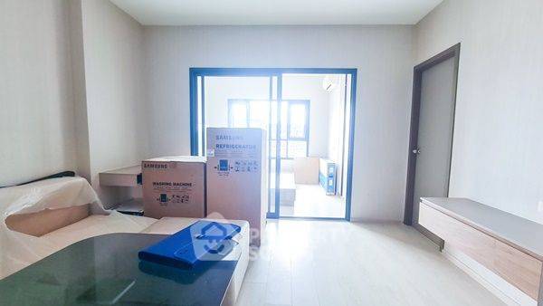 picture 1-BR Condo at Ideo Thaphra Interchange near MRT Tha Phra (ID 2143960) - 2/7