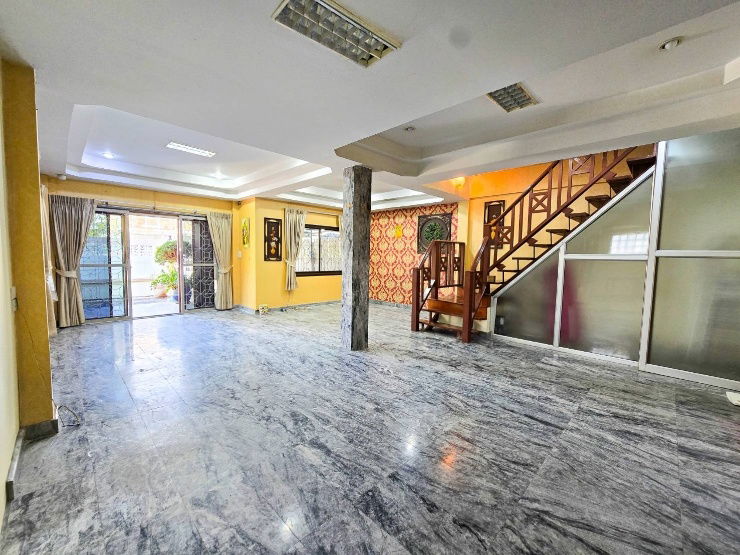 รูป ให้เช่าบ้าน - 4 ห้องนอน 2 ห้องน้ำ  ตกแต่งครบ
 ถ.นวมินทร์  ( โพธิ์แก้ว) - รูปที่ 4/10