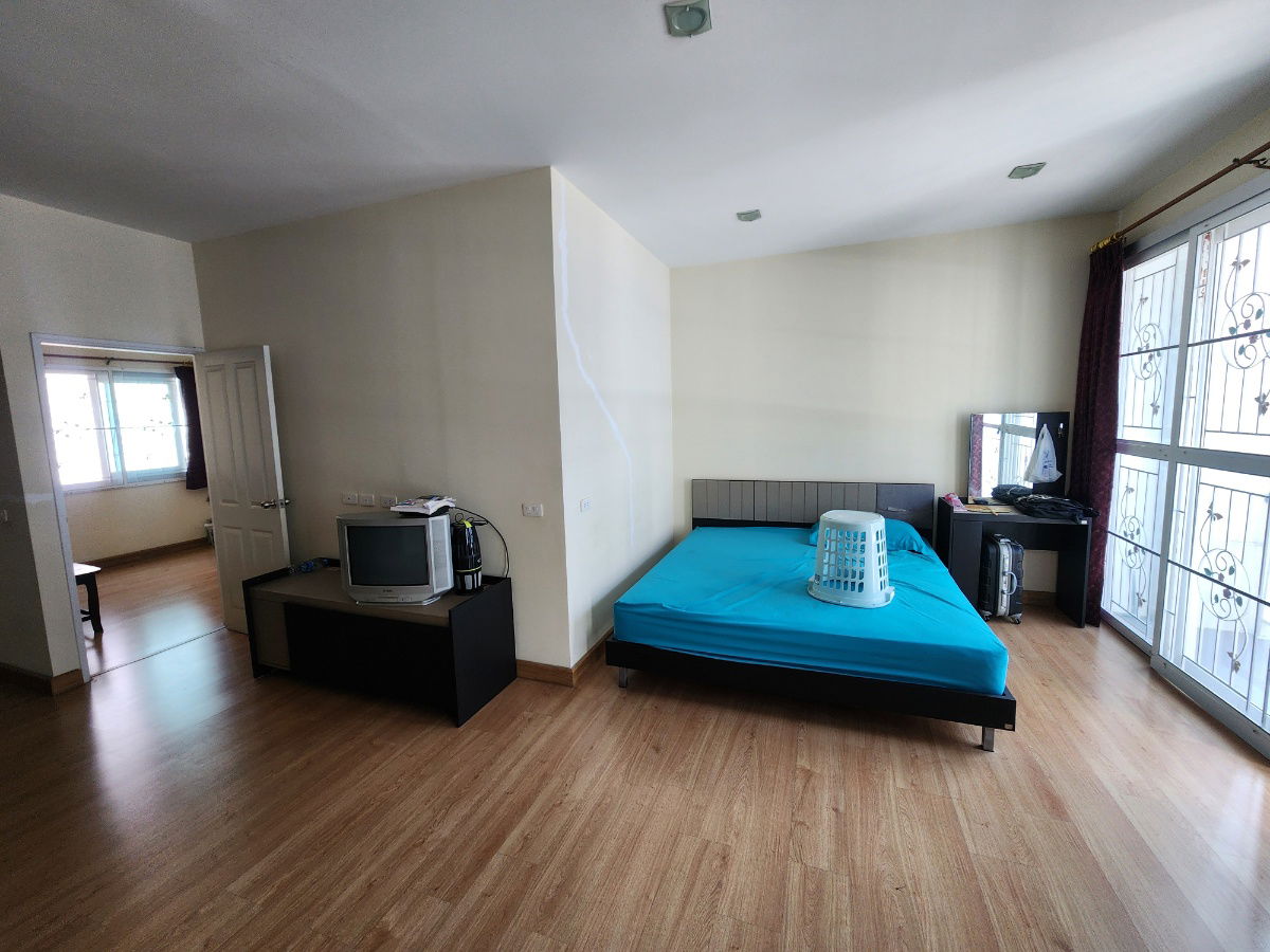 รูป **บ้านว่างครับผม 2 ห้องมาสเตอร์เบดรูม**หมู่บ้านโกลเด้นทาวน์ ปิ่นเกล้า-จรัญสนิทวงศ์📌📌ซอยที่ 7 เพื่อนบ้านดี อยู่ใกล้ทางเข้าโครงการเดินทางสะดวก - รูปที่ 22/35