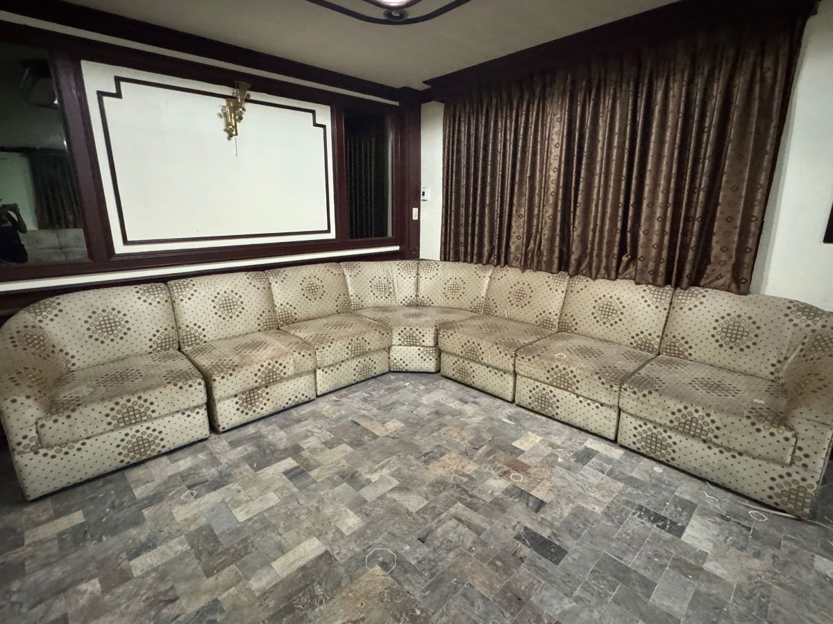 picture Best Price! 43.3 sq wah townhouse on Soi Petchkasem 3, near MRT Tha Phra. Large house and corner unit - 16/25