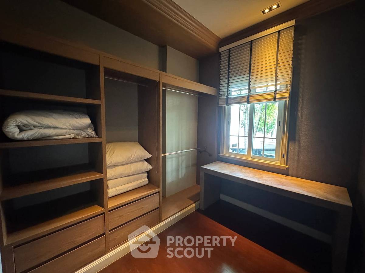 picture 4-BR House in Bang Khae Nuea (ID 2141569) - 17/34